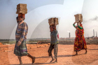 REPORTAGE - Ziegelstein Produktion in Bangladesh