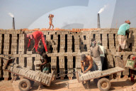 REPORTAGE - Ziegelstein Produktion in Bangladesh