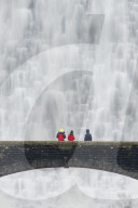 NEWS - Grosse Wassermassen am Caban Coch Damm in Wales