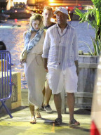 PEOPLE - Russell Simmons macht Ferien mit seiner jungen Freundin auf St. Barth