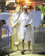 PEOPLE - Russell Simmons macht Ferien mit seiner jungen Freundin auf St. Barth