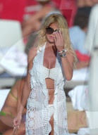 PEOPLE - Victoria Silvstedt macht Ferien auf St. Barth