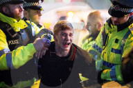 NEWS - Ausgelassenes Feiern in den Strassen von Manchester