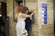 NEWS - Ausgelassenes Feiern an Silvester in London und Manchester