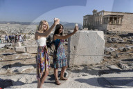 FEATURE - Selfies überall auf der Welt