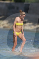 EXKLUSIV - Olivia Palermo und Johannes Huebl geniessen Ferien auf St. Barts