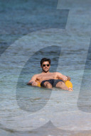 EXKLUSIV - Olivia Palermo und Johannes Huebl geniessen Ferien auf St. Barts