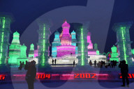 FEATURE - Eisskulpturen in China
