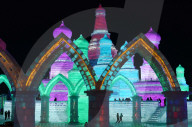 FEATURE - Eisskulpturen in China