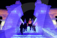 FEATURE - Eisskulpturen in China