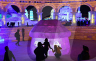 FEATURE - Eisskulpturen in China