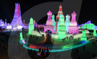 FEATURE - Eisskulpturen in China