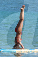 EXKLUSIV - Izabel Goulart zeigt ihr 'Sixpack'am Beach von Trancoso 