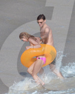 PEOPLE - Badeferien: Olivia Palermo und Johannes Huebl turteln auf St.Barts