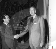 PARIS : Valery Giscard d'Estaing et Kim Jong Pil