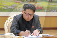 NEWS - Nordkorea: Kim Jong Un unterschreibt den Befehl zum Test einer Wasserstoffbombe