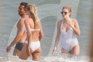 EXKLUSIV - Elsa Hosk tanzt an der Beach-Stange