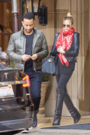 PEOPLE - Schwangere Chrissy Teigen mit John Legend in Hollywood unterwegs