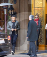 PEOPLE - Schwangere Chrissy Teigen mit John Legend in Hollywood unterwegs