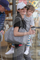 PEOPLE - Selma Blair und Sohn Arthur sind kleine Künstler