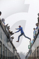 NEWS - Bangladesh: Muslime feiern Akheri Munajat