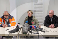 NEWS - Calais: Beheizte Container für die Flüchtlinge