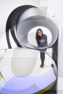 FEATURE - "Champagne Life" in der Saatchi Gallery London