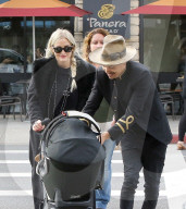 PEOPLE - Freuen sich über Baby Jagger: Ashlee Simpson und Evan Ross