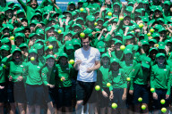 NEWS -  Selfie mit Ballkindern  Andy Murray