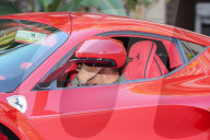 EXKLUSIV - Lewis Hamilton fährt den neuen $1.5 Millionen Ferrari