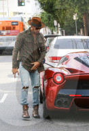 EXKLUSIV - Lewis Hamilton fährt den neuen $1.5 Millionen Ferrari