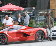 EXKLUSIV - Lewis Hamilton fährt den neuen $1.5 Millionen Ferrari