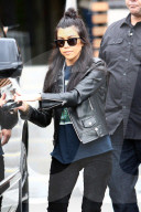 PEOPLE - Kourtney Kardashian mit ihren coolen Kids und Mutter Kris