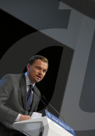 PEOPLE - Leonardo di Caprio am WEF mit Chrystal Award geehrt