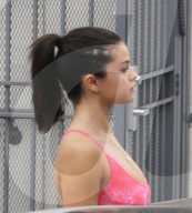 PEOPLE - Taylor Swift und Selena gehen zusammen zum Fitnessstudio