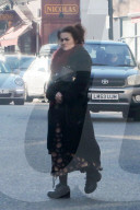 PEOPLE - Helena Bonham Carter unterwegs in London