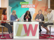 PEOPLE - Gloria Gaynor zu Gast bei einer Fernseheshow in London