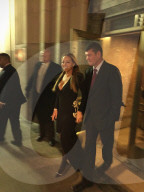 EXKLUSIV - Mariah Carey strahlt um die Wette mit ihrem neuen Verlobungsring