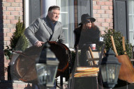 EXKLUSIVE - Kaffe mit: "Drunk Parents" Salma Hayek und Alec Baldwin