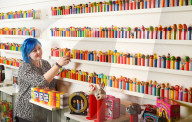 FEATURE - IKEA-Möbel ideal für Sammelwütige - Eine Ausstellung