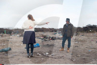 NEWS - Flüchtlinge dringen in Calais auf Fähre vor