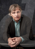 STUDIO - Viggo Mortensen