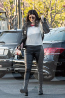 PEOPLE - Die Kardashian's auf dem Weg ins Studio