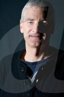 PORTRAIT - James Dyson