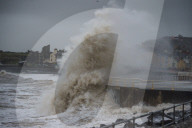 FEATURE - Sturm Gertrude trifft Grossbritannien mit 145 Kph