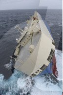 NEWS - Frachter 'Modern Express' in Not vor der Französisch Küste