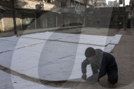 NEWS - Aleppo: Weisses Tuch soll Heckenschützen irritieren