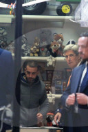 NEWS - John Kerry auf Einkaufsbummel in Rom