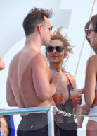 EXKLUSIV - Neu-Single Cheryl Fernandez Versini flirtet auf Barbados