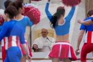 NEWS - Vatikan: Heute tanzen Cheerleader für Papst Franziskus